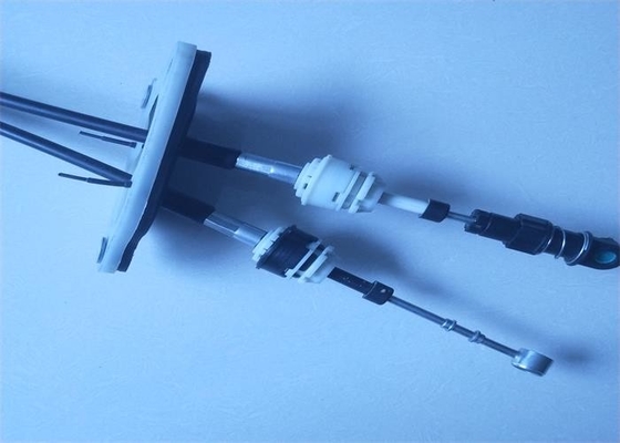 De zwarte 55255707 Kabel van de Toestelverschuiving, de Kabel van de Autocontrole voor Fiat